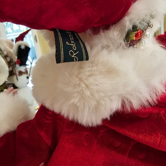 Mark Roberts Santa Building a Snowman, 22" - Picture 10 of 12